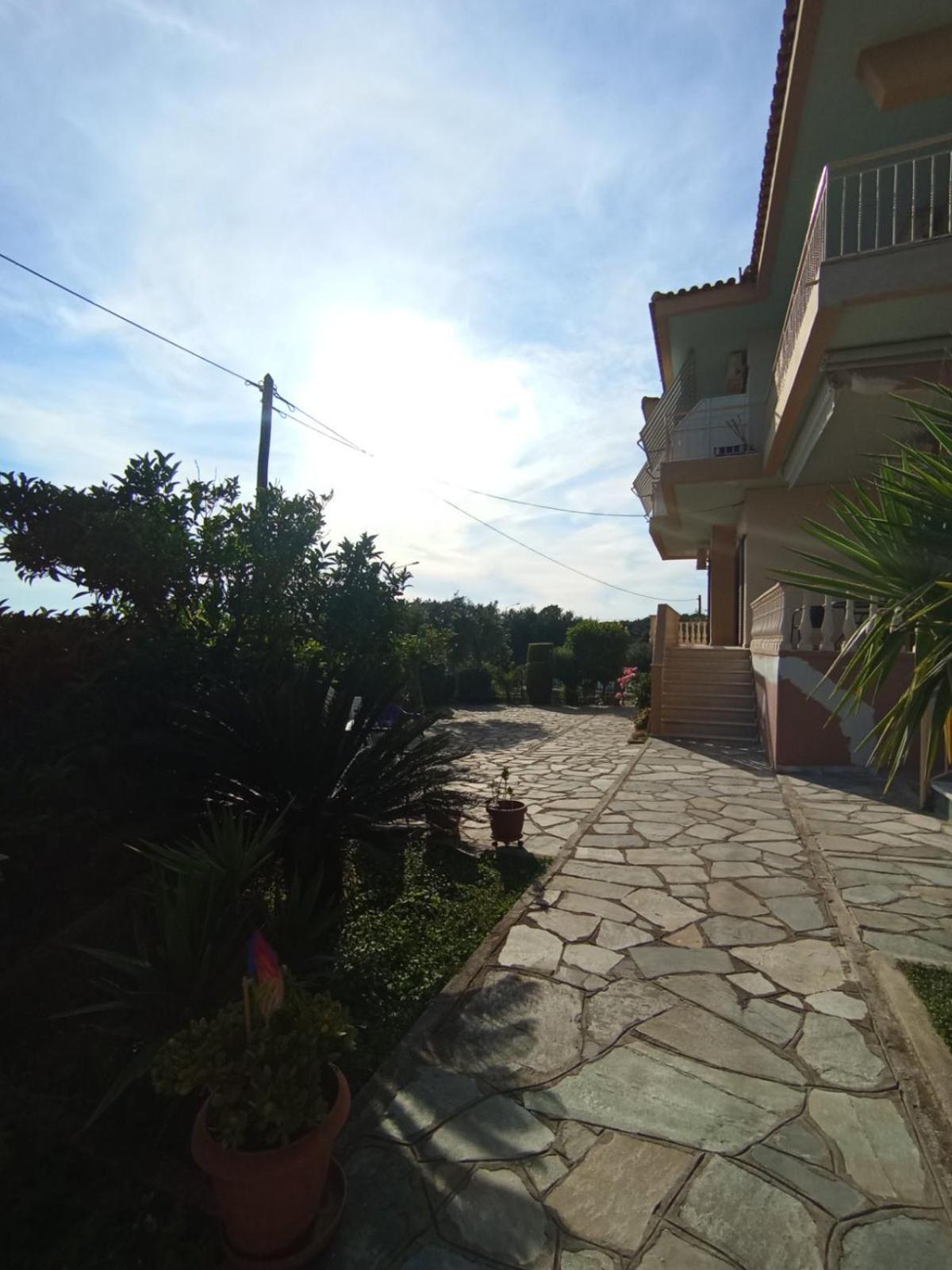Apartamento Horizon Blue Loútsa Exterior foto